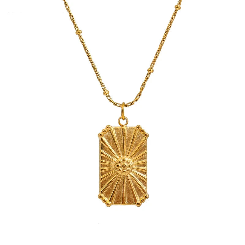 18K Gold Plated Stainless Steel Square Pendant Collar Necklace