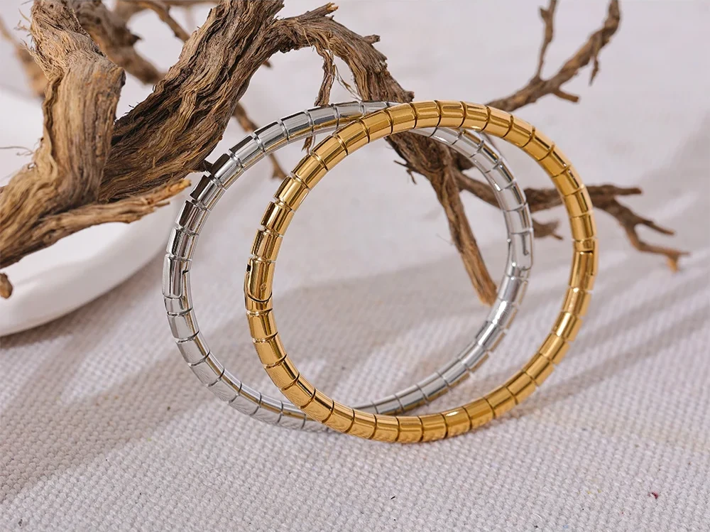 18K Gold Plated Stainless Steel Bangle Bracelet